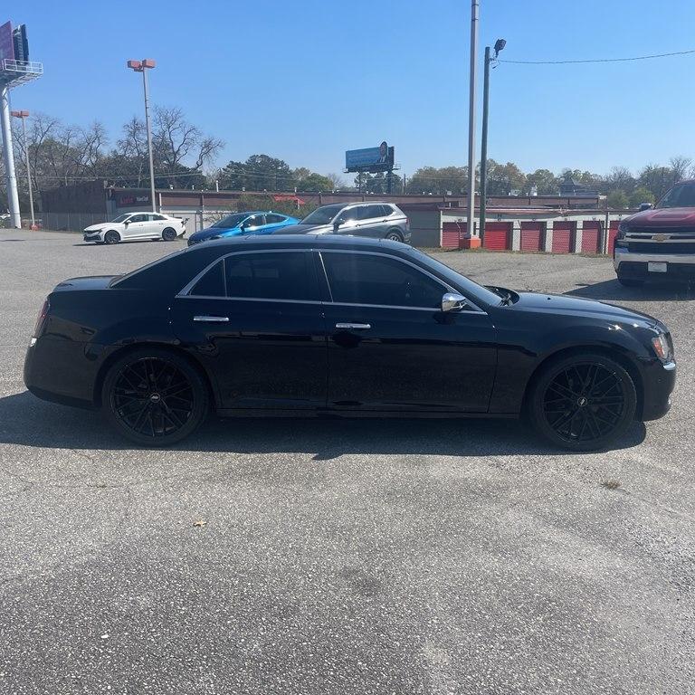 2012 Chrysler 300 4dr Sdn V6 Limited RWD
