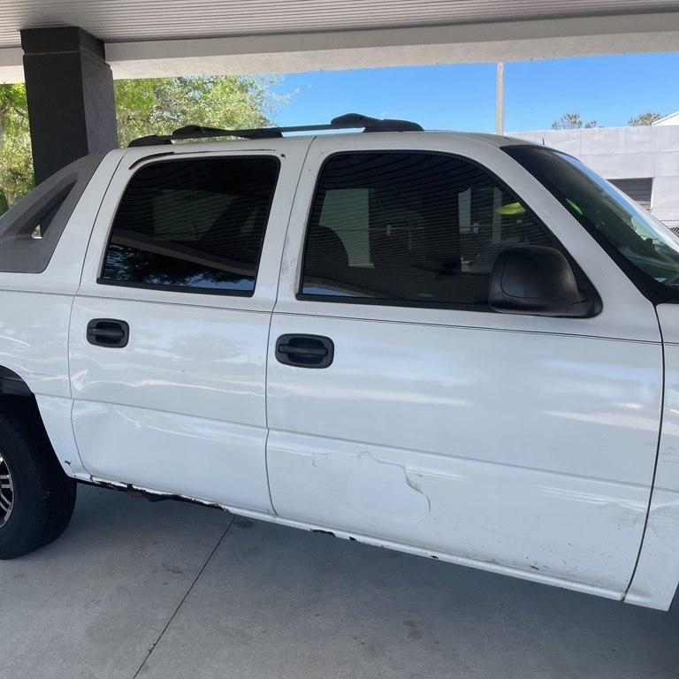 2005 Chevrolet Avalanche 1500 5dr Crew Cab 130" WB 4WD Z71