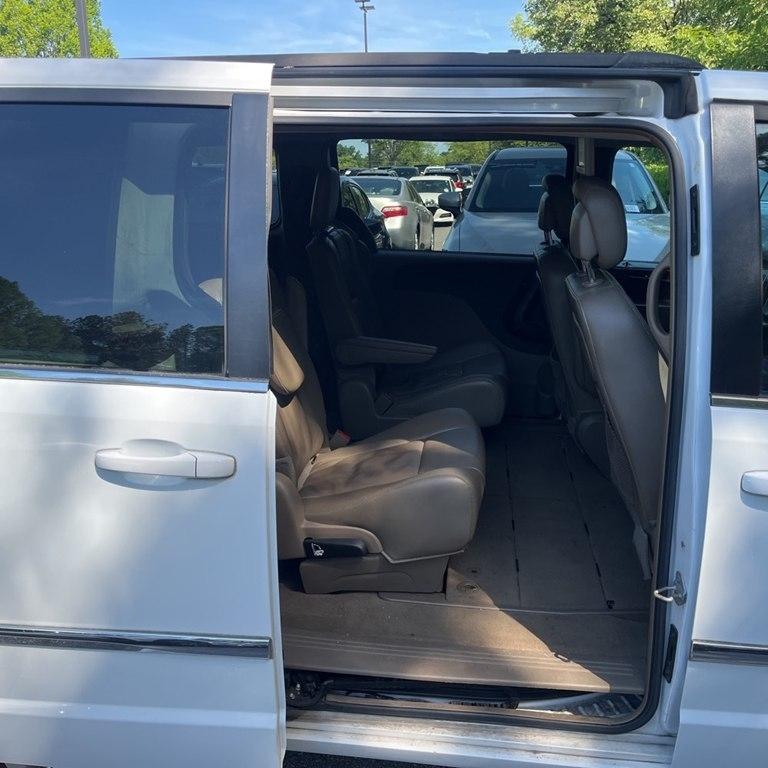 Chrysler Town & Country 4dr Wgn Touring 2014