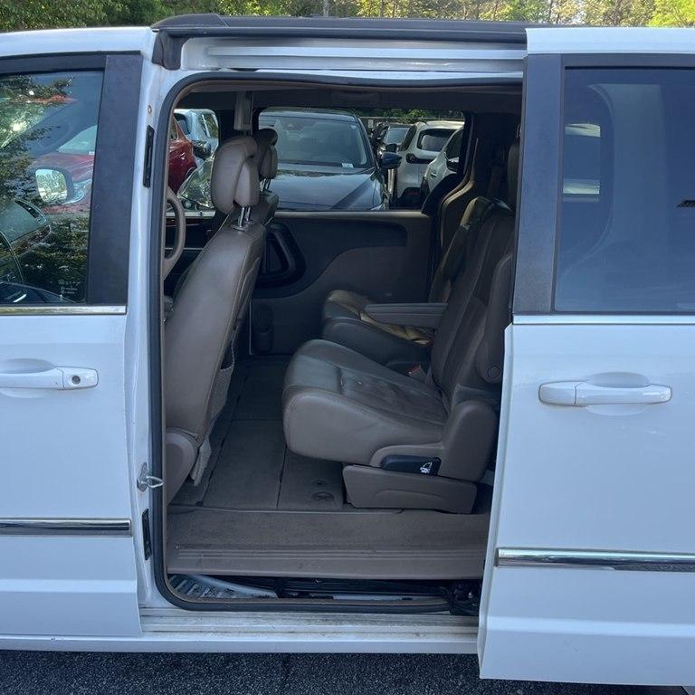 Chrysler Town & Country 4dr Wgn Touring 2014
