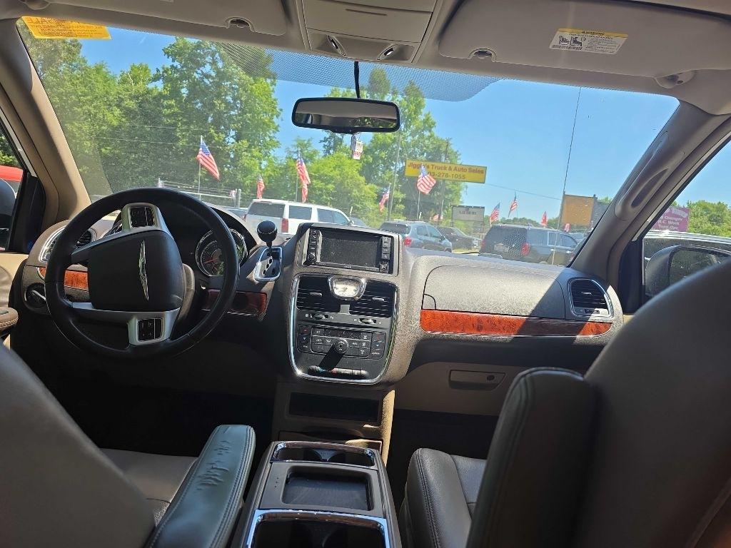 Chrysler Town & Country 4dr Wgn Touring 2014