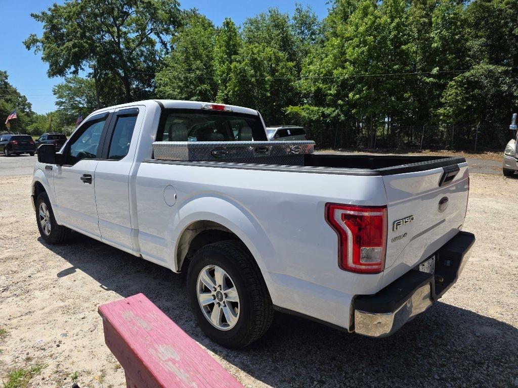 Ford 150 2WD SuperCab 145" XLT 2015