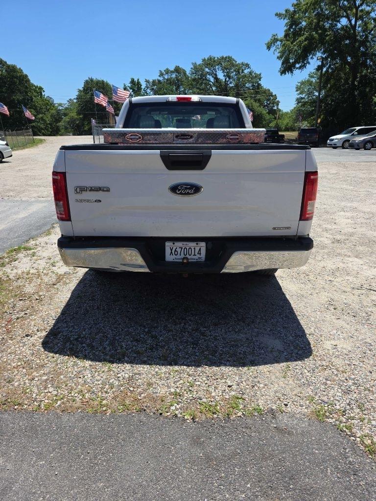 Ford 150 2WD SuperCab 145" XLT 2015