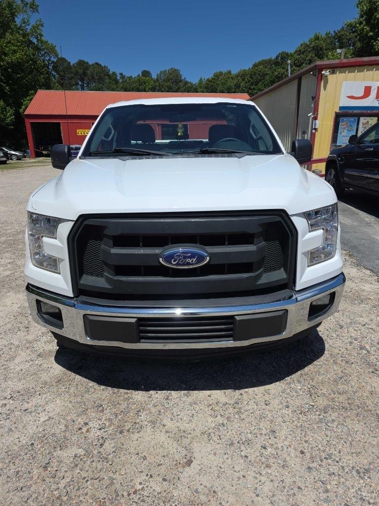 Ford 150 2WD SuperCab 145" XLT 2015