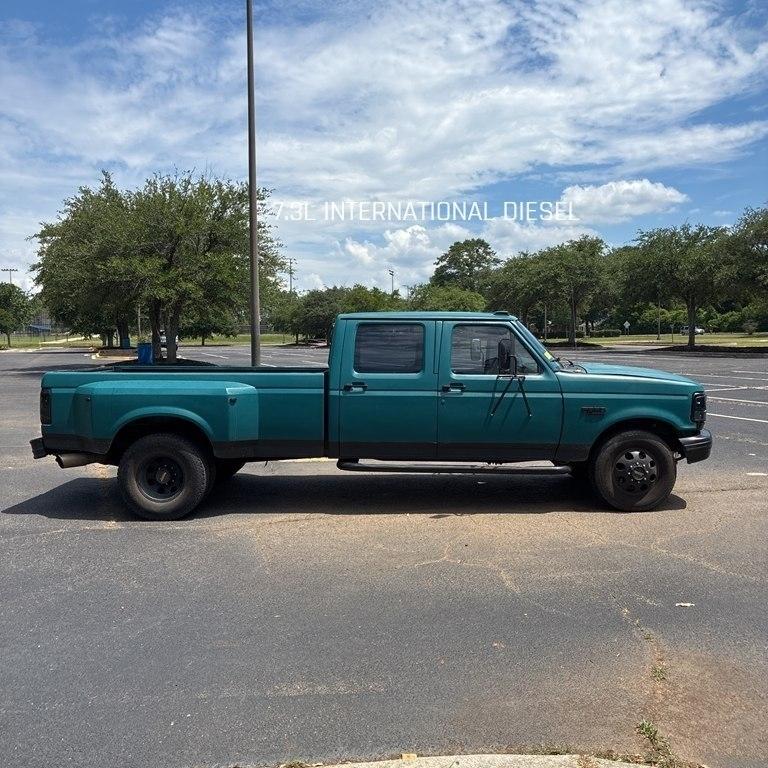 1993 Ford F-350 Crew Cab Styleside 168" WB DRW