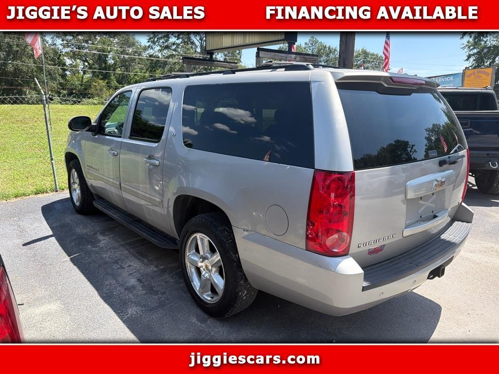 2008 Chevrolet Suburban 2WD 4dr 1500 LT w/3LT