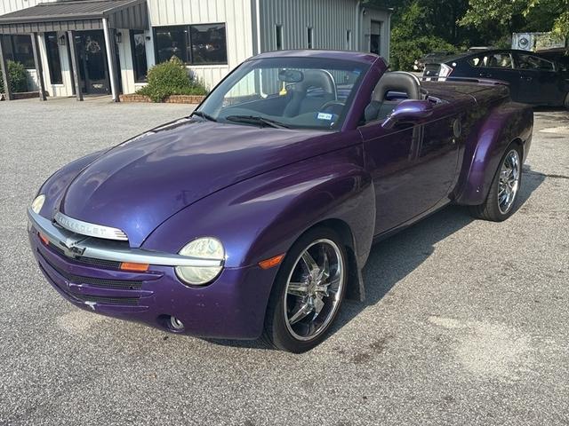 2004 Chevrolet SSR LS RWD
