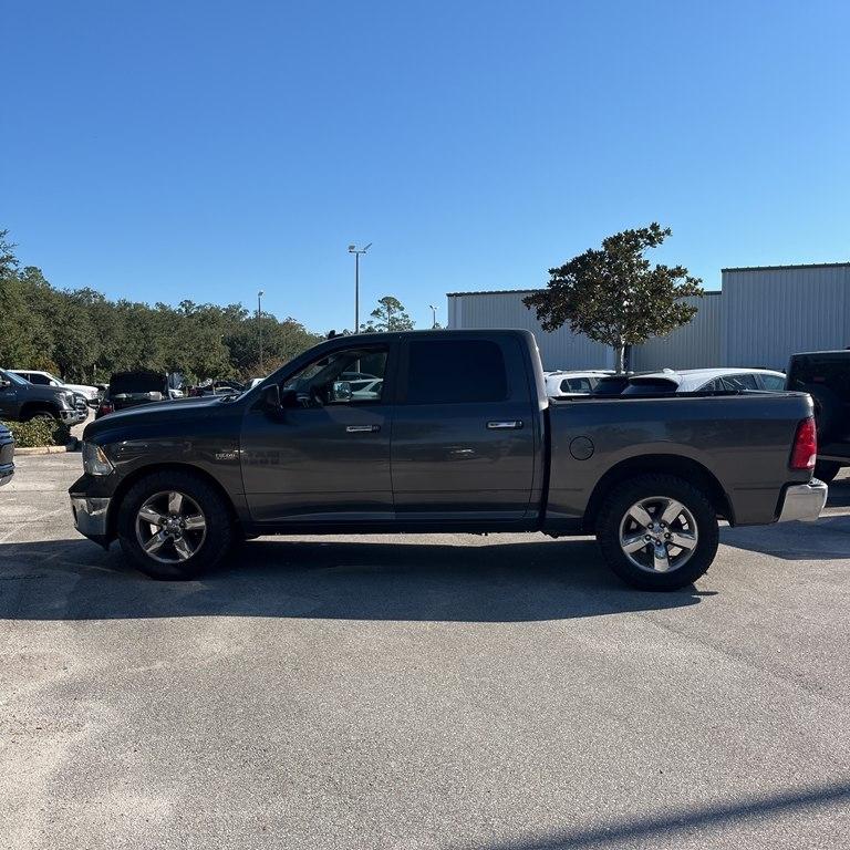 2016 RAM 1500 2WD Crew Cab 140.5" Lone Star
