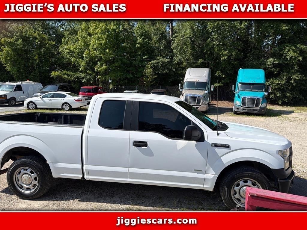 2015 Ford 150 2WD SuperCab 145" XL