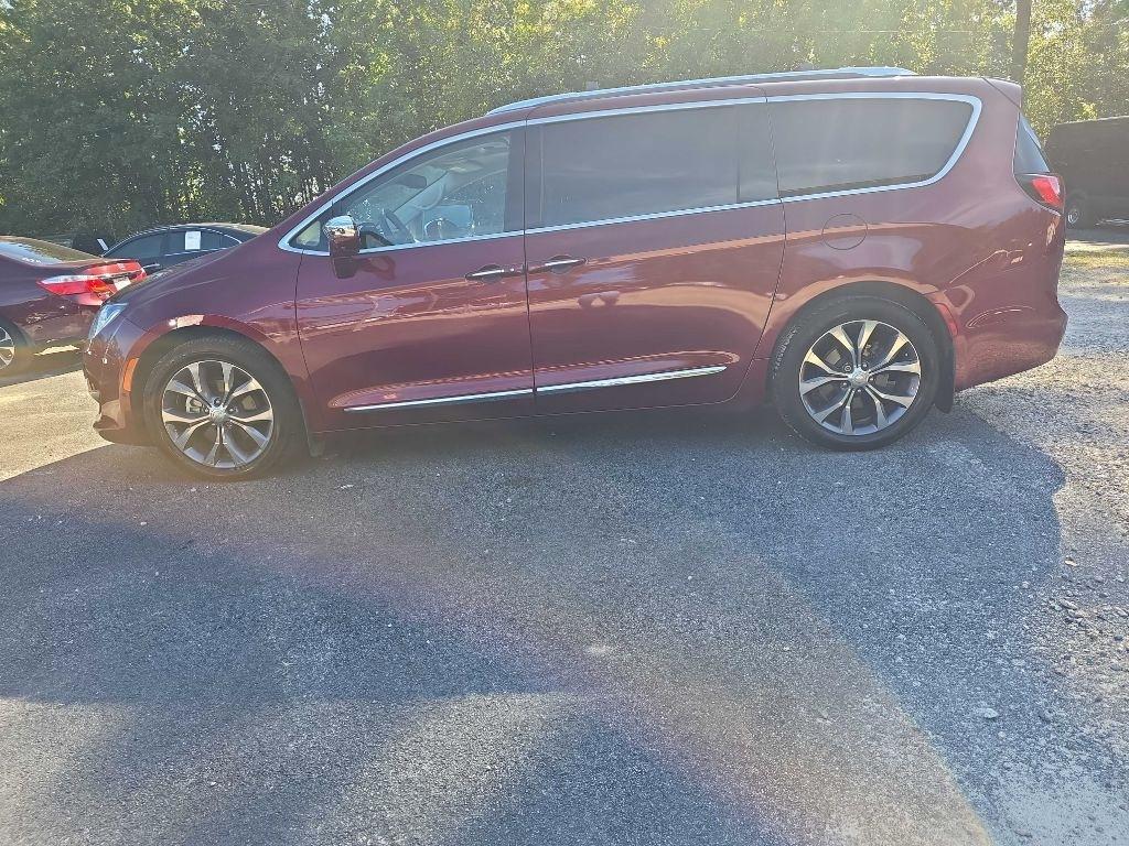 2017 Chrysler Pacifica Limited FWD