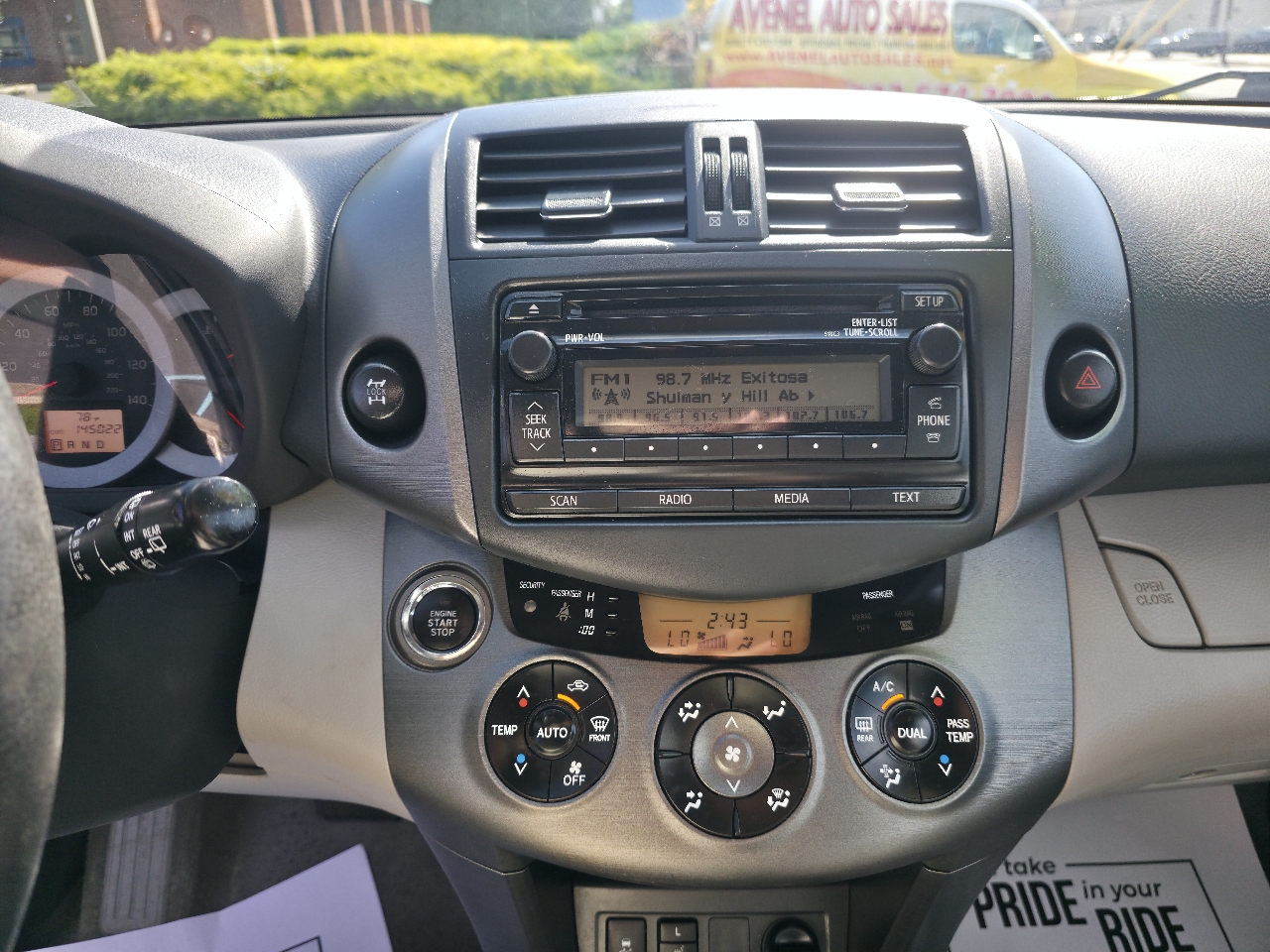 Toyota RAV4 Limited I4 4WD 2012 Toyota RAV4 Limited I4 4WD 2012