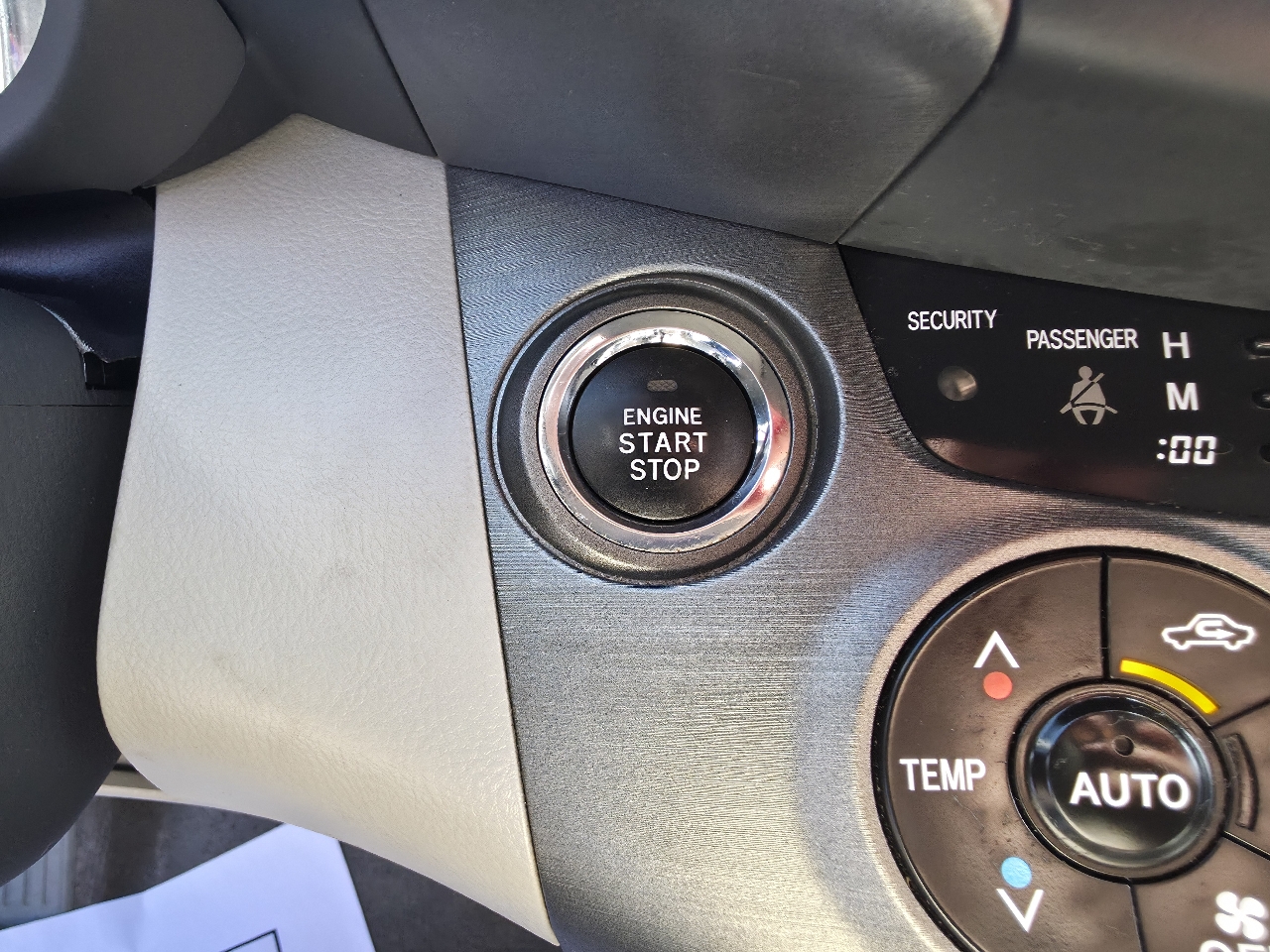 Toyota RAV4 Limited I4 4WD 2012 Toyota RAV4 Limited I4 4WD 2012