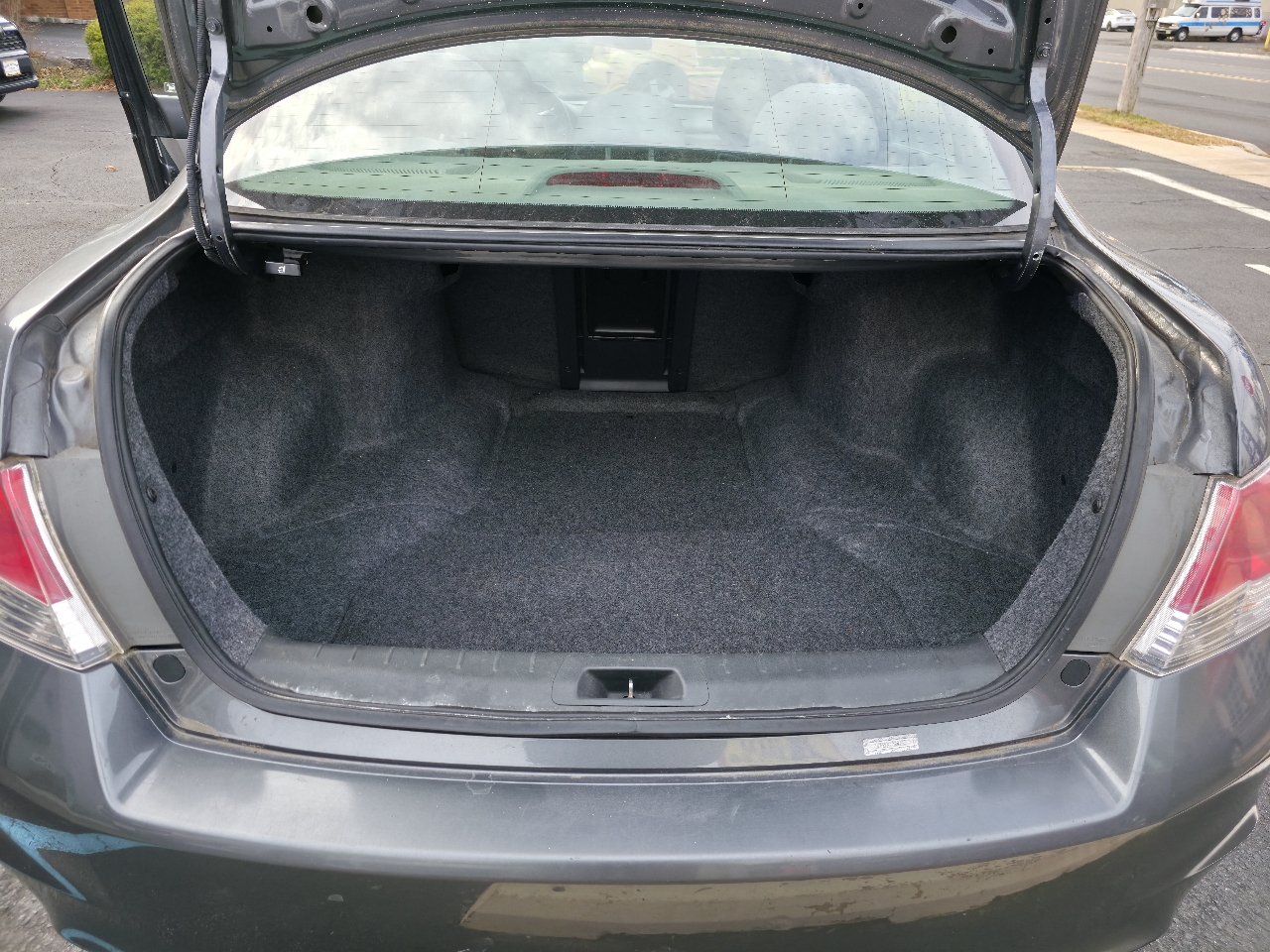 Honda Accord LX-P Sedan AT 2010