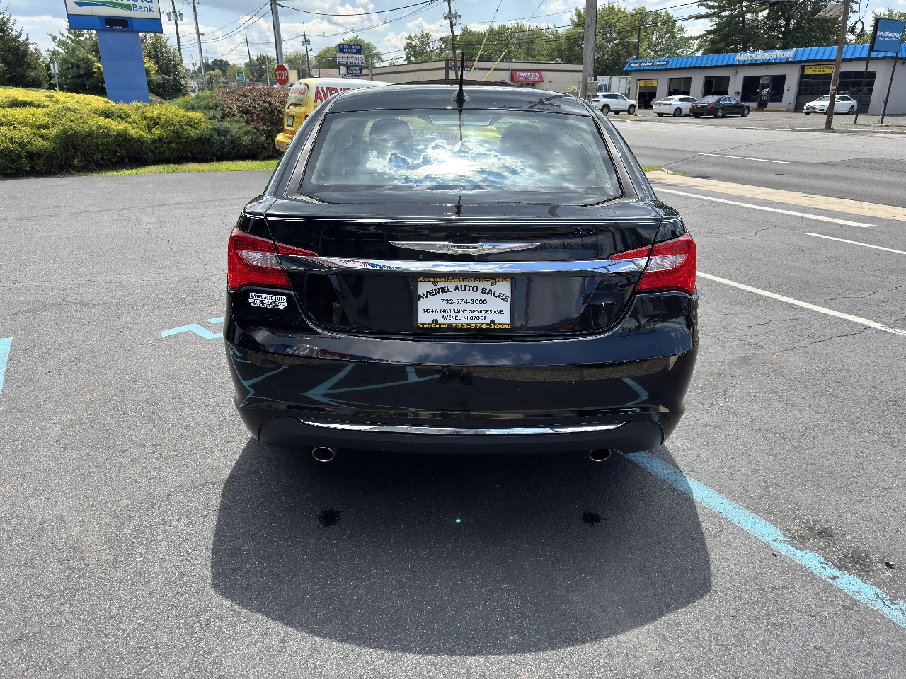 Chrysler 200 Limited 2011