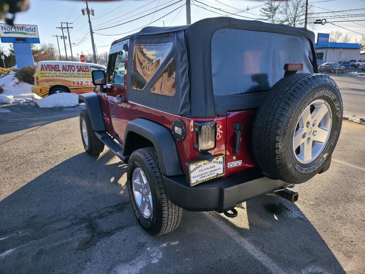 Jeep Wrangler Sport 4WD 2013
