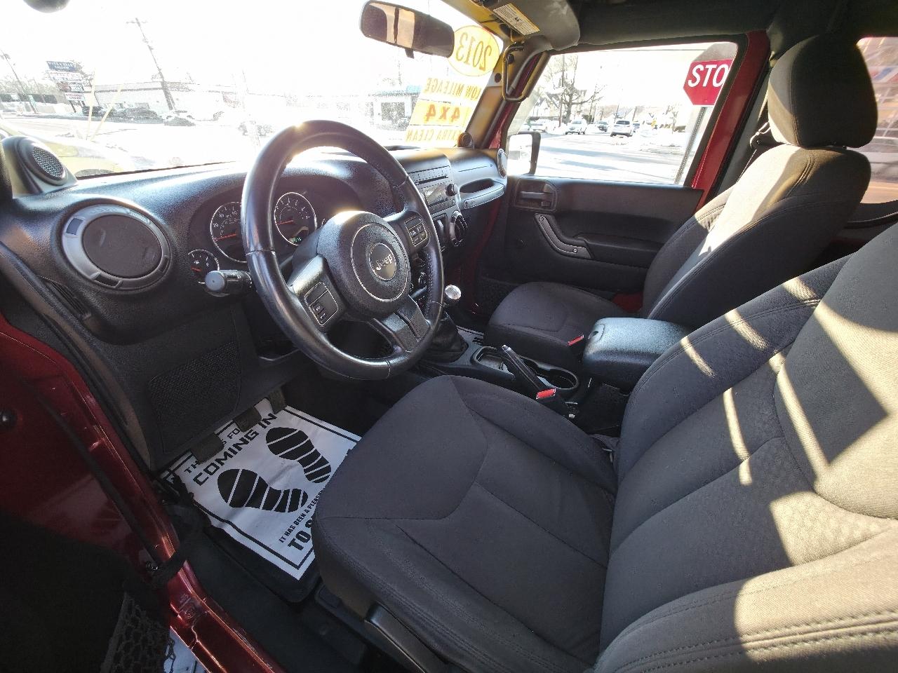 Jeep Wrangler Sport 4WD 2013