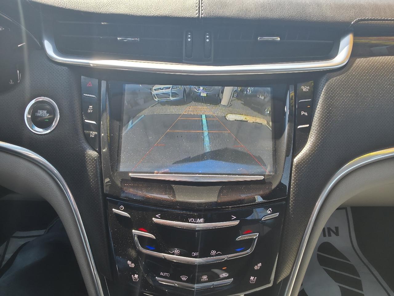 Cadillac XTS Luxury AWD 2014