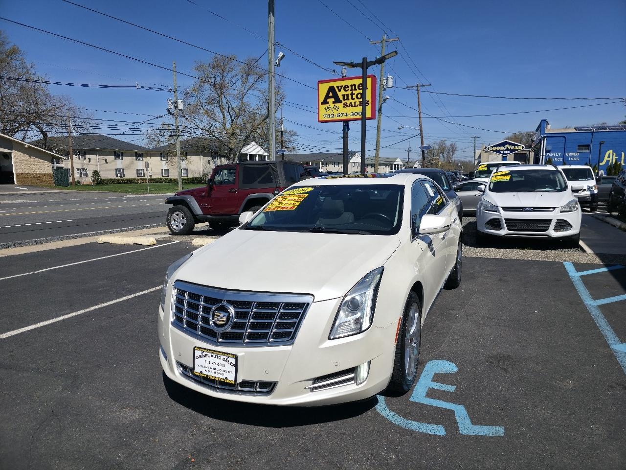 Cadillac XTS Luxury AWD 2014