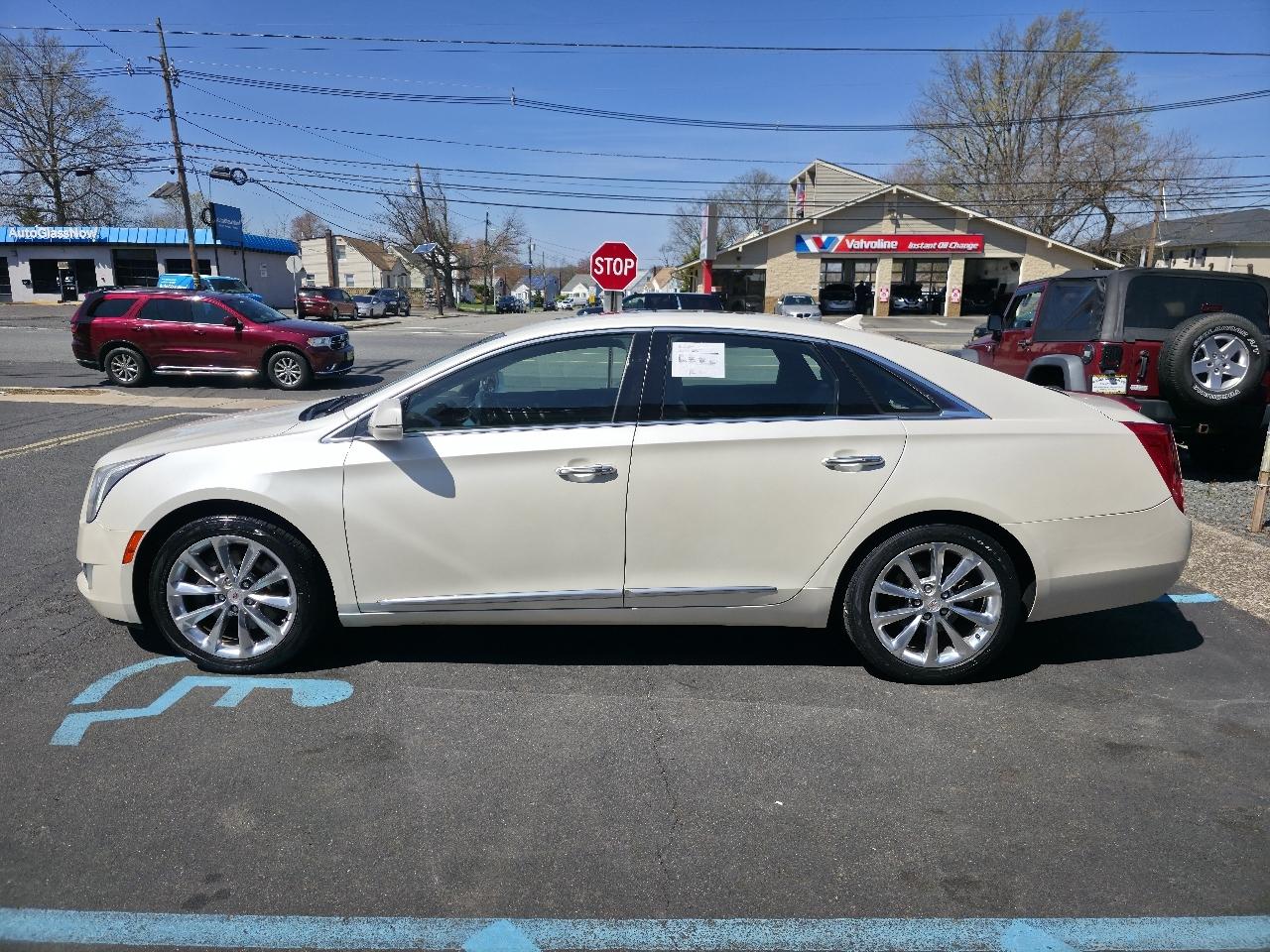 Cadillac XTS Luxury AWD 2014