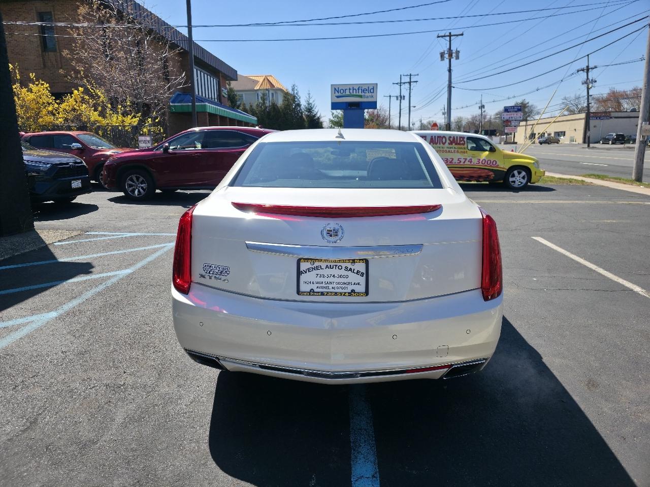 Cadillac XTS Luxury AWD 2014