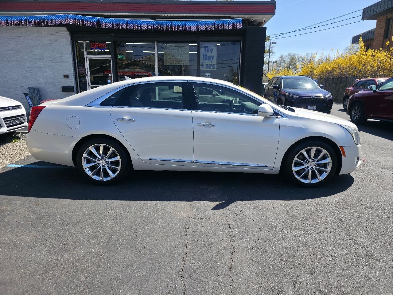Cadillac XTS Luxury AWD 2014