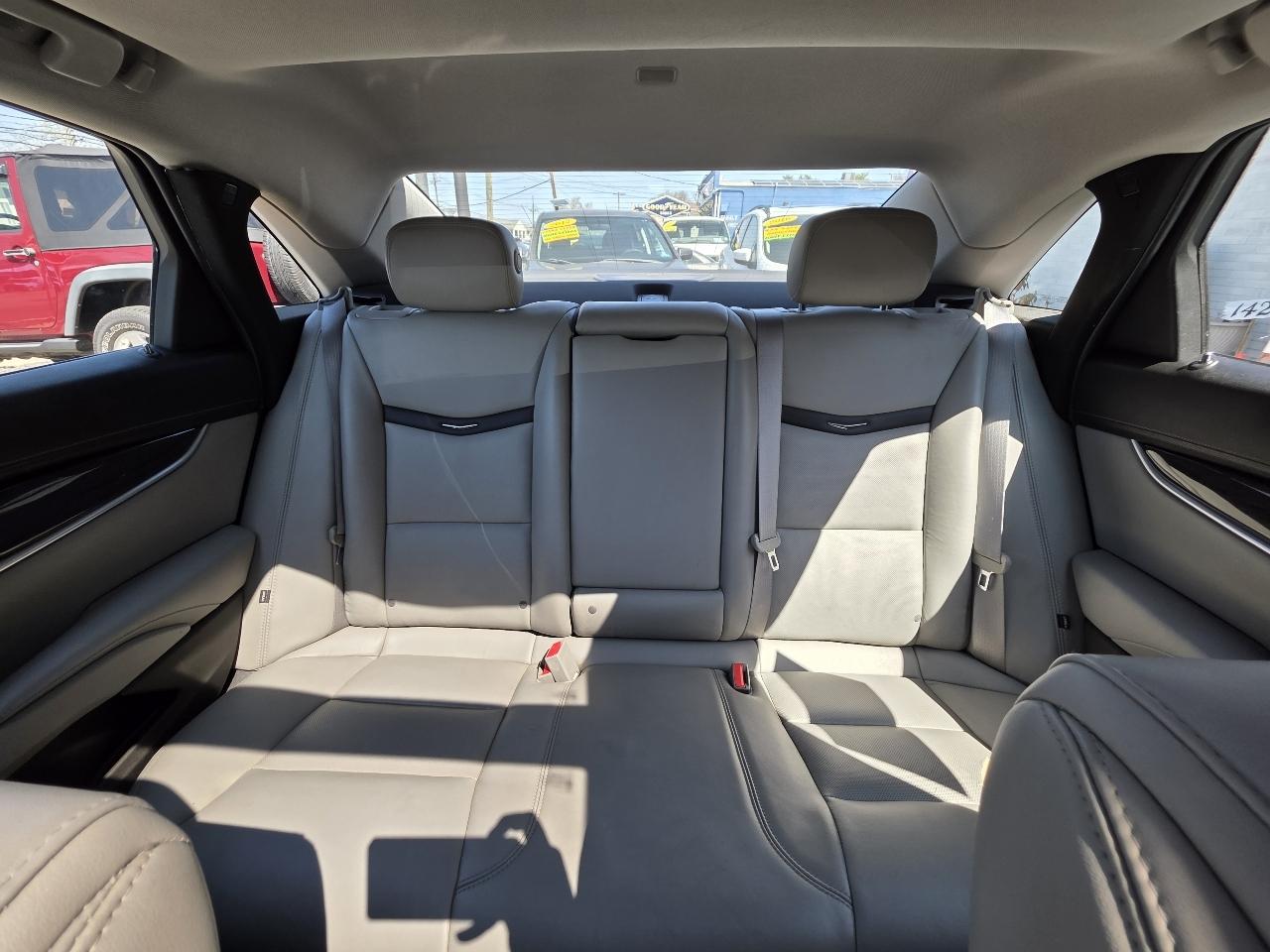 Cadillac XTS Luxury AWD 2014