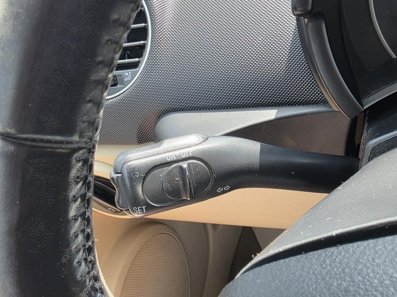 Volkswagen New Beetle S Convertible 2008