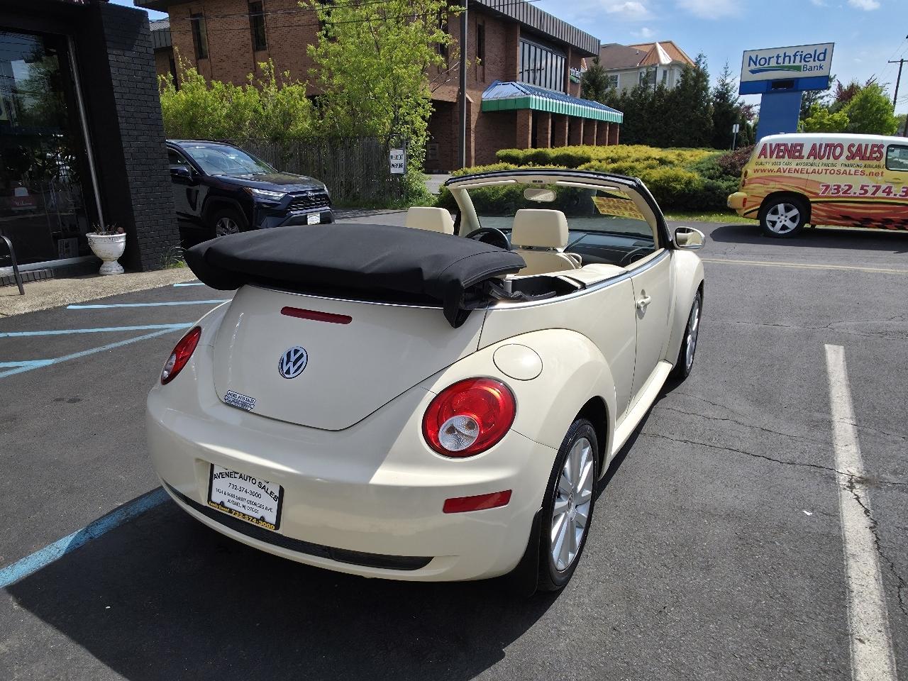 Volkswagen New Beetle S Convertible 2008