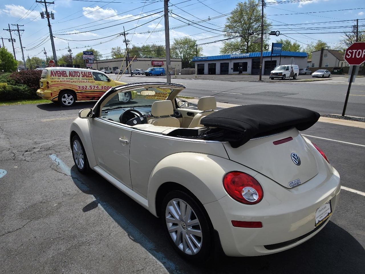 Volkswagen New Beetle S Convertible 2008