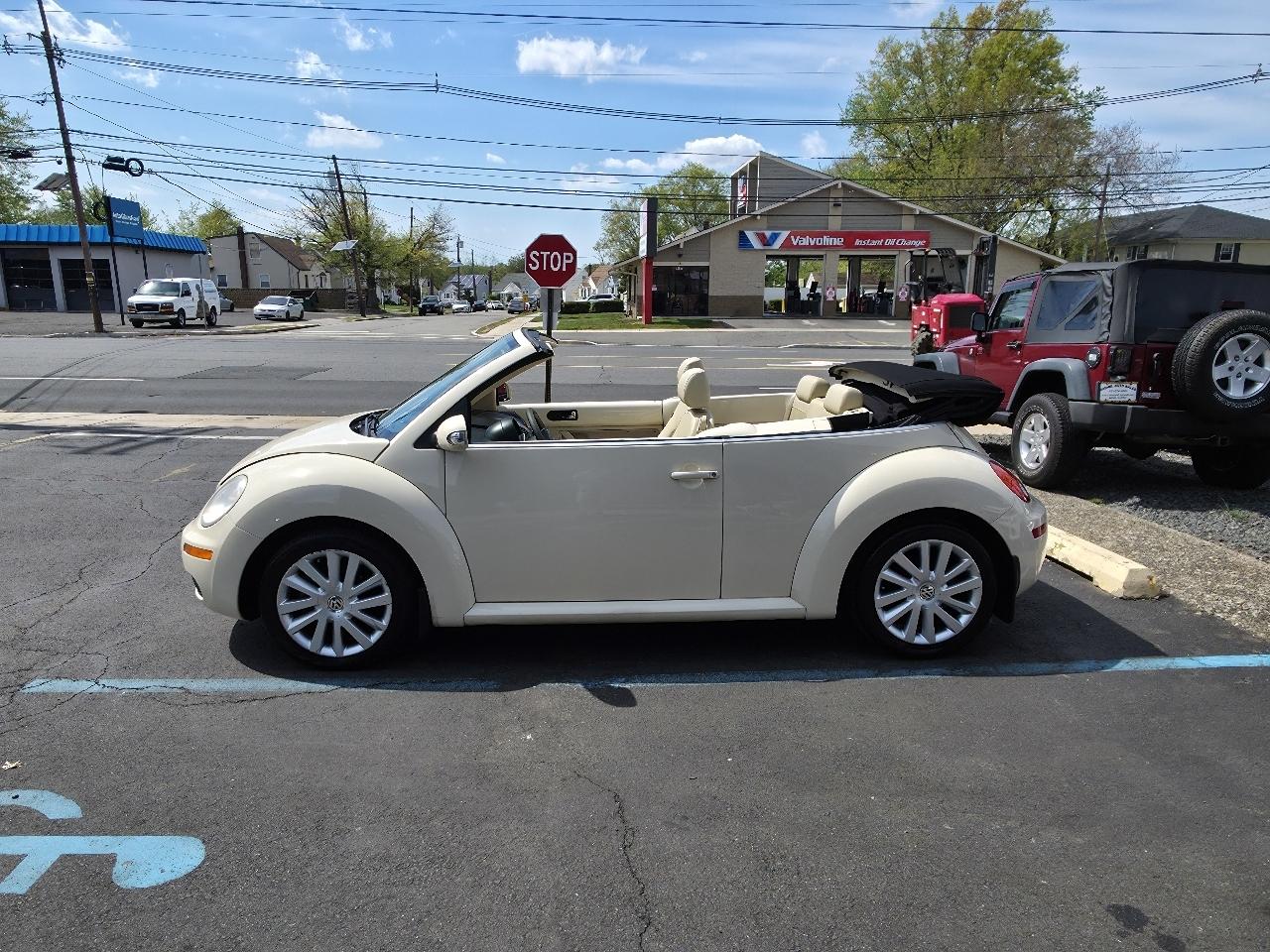 Volkswagen New Beetle S Convertible 2008