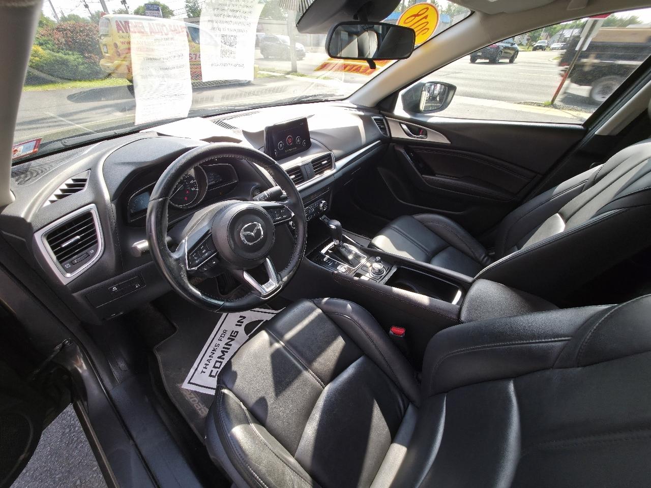 Mazda MAZDA3 s Touring AT 4-Door 2018