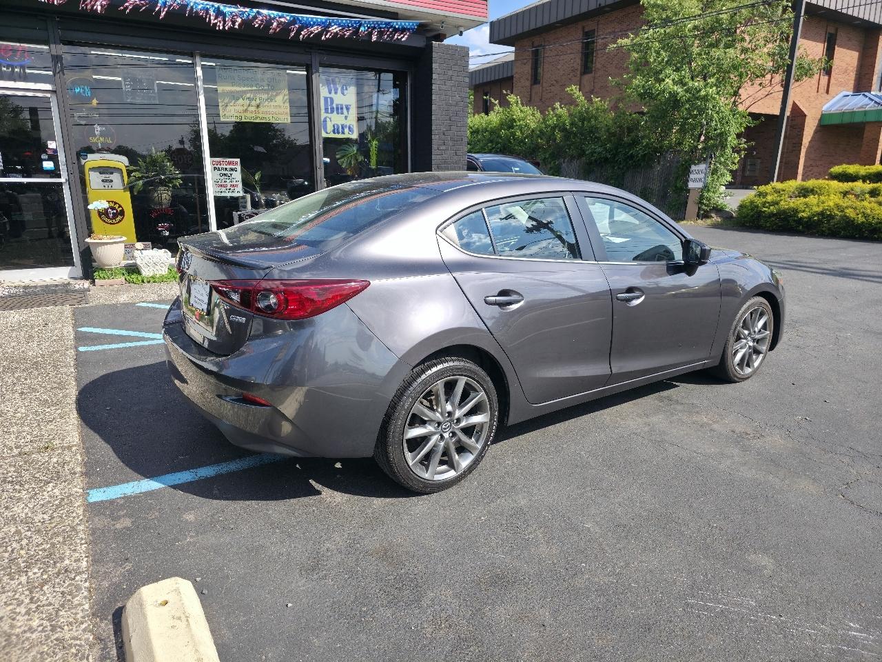 Mazda MAZDA3 s Touring AT 4-Door 2018