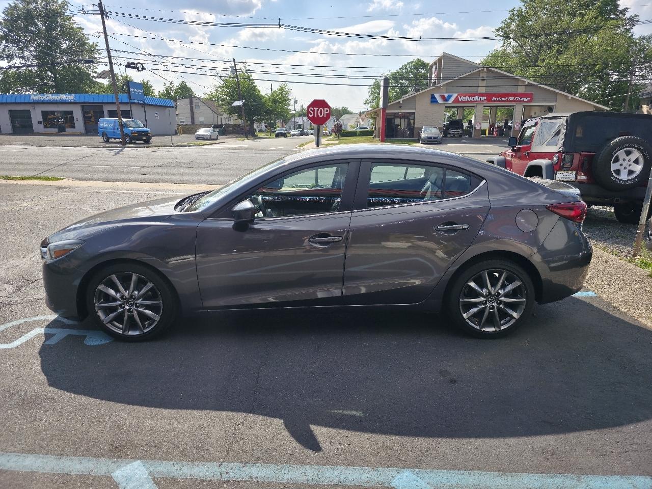 Mazda MAZDA3 s Touring AT 4-Door 2018