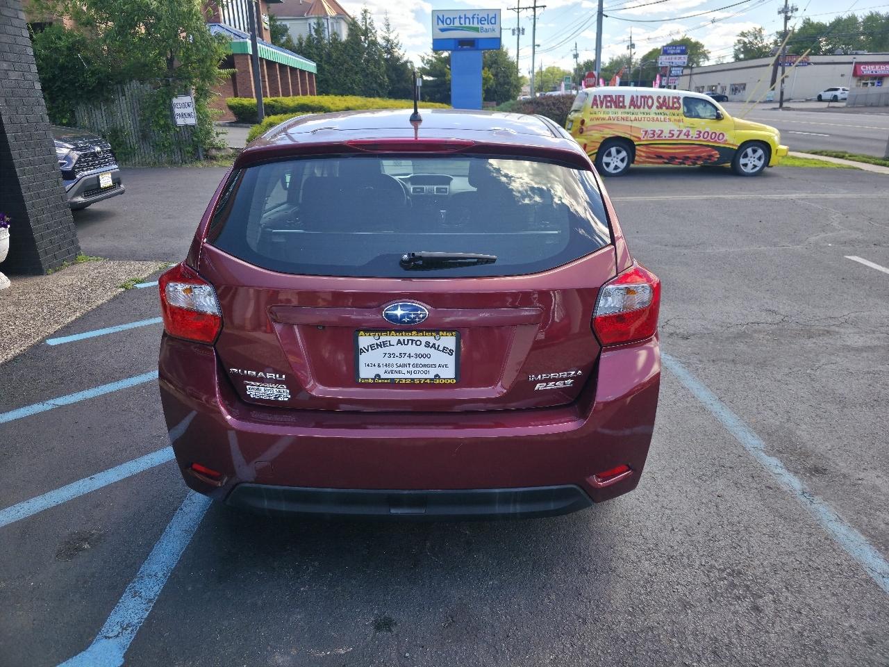 Subaru Impreza 2.0i Premium PZEV 5-Door 2015