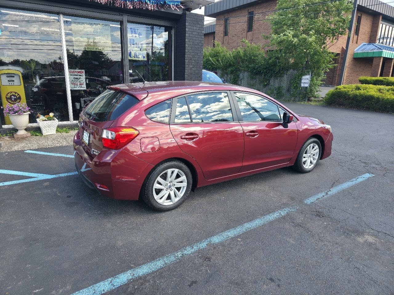 Subaru Impreza 2.0i Premium PZEV 5-Door 2015