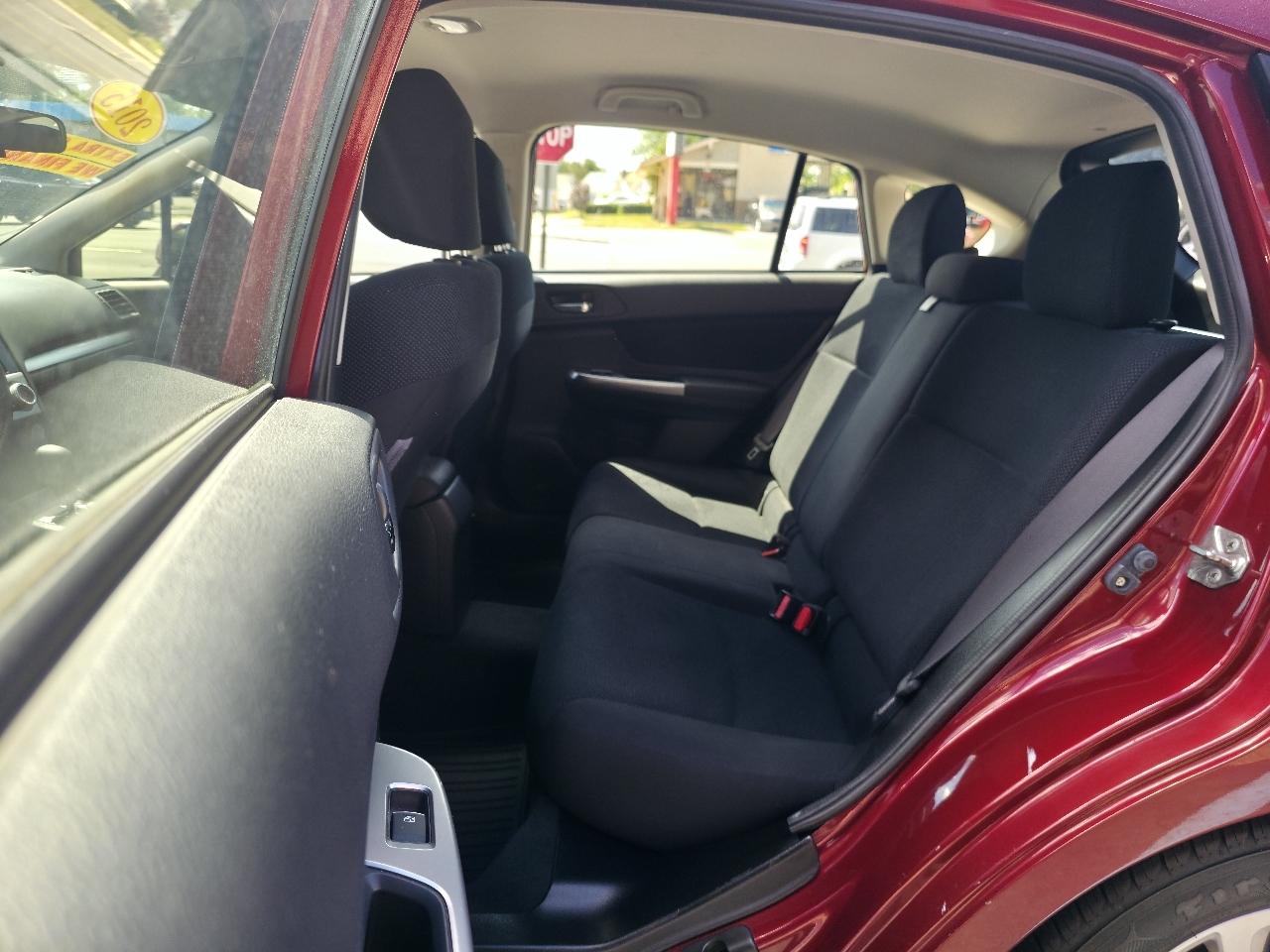 Subaru Impreza 2.0i Premium PZEV 5-Door 2015