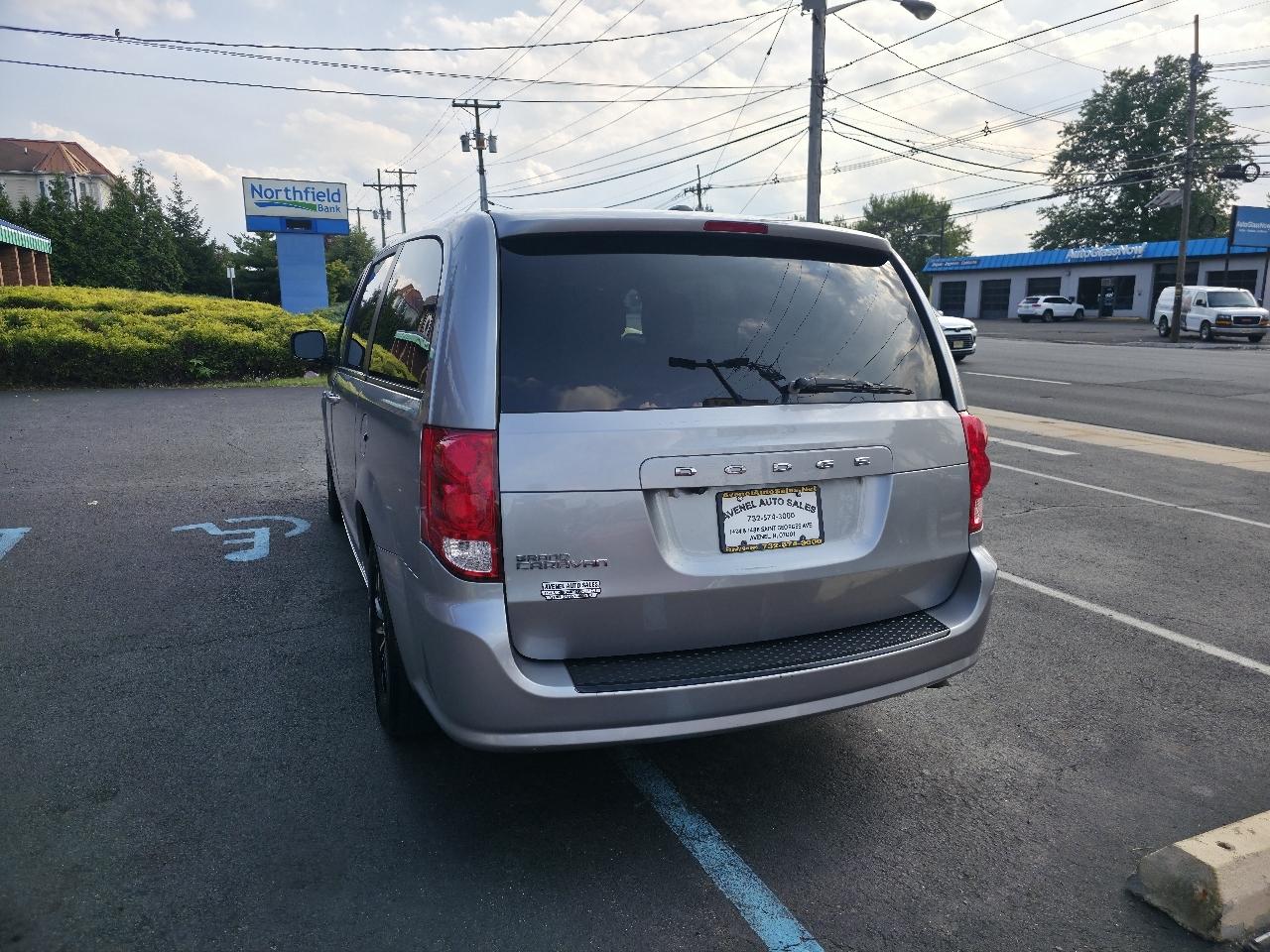 Dodge Grand Caravan SE 2019