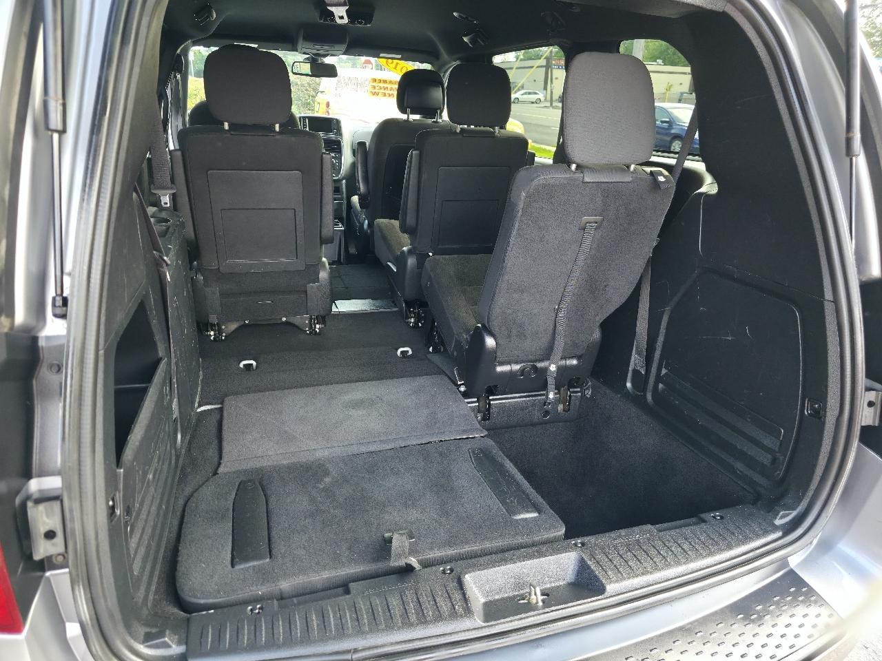 Dodge Grand Caravan SE 2019