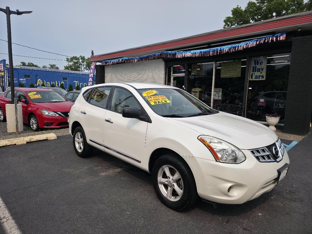 Nissan Rogue S FWD Krom Edition 2011