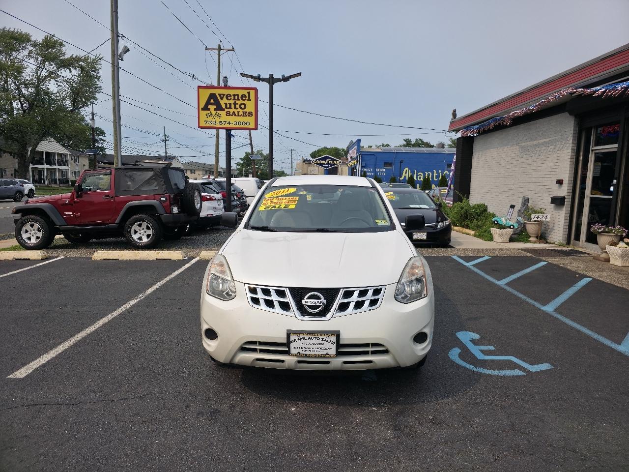 Nissan Rogue S FWD Krom Edition 2011