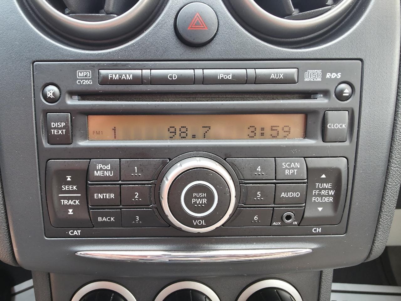 Nissan Rogue S FWD Krom Edition 2011