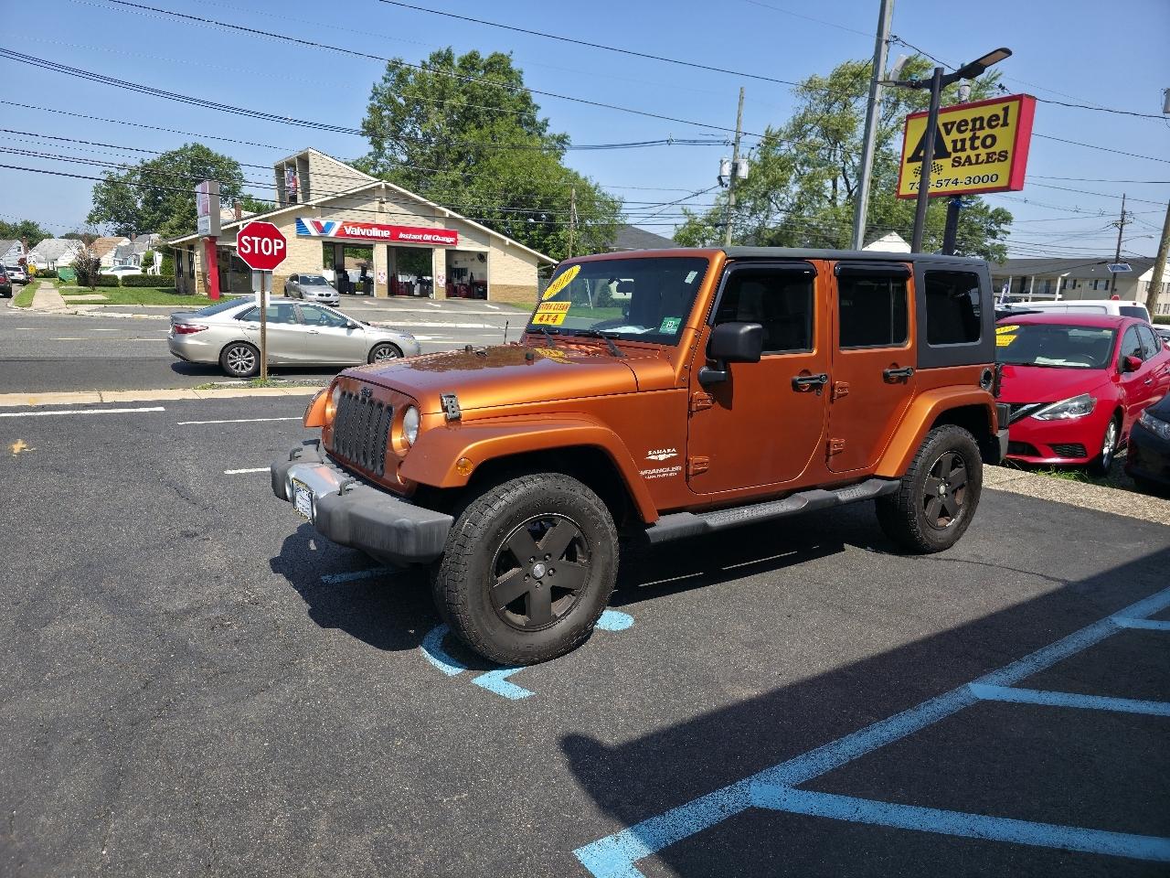Jeep Wrangler Unlimited Sahara 4WD 2010