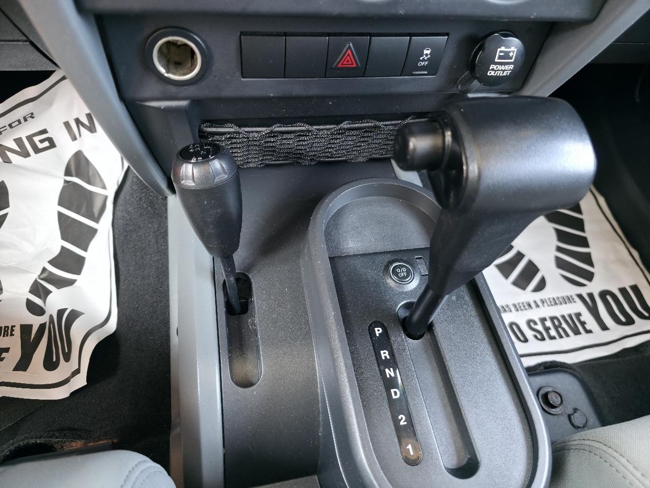 Jeep Wrangler Unlimited Sahara 4WD 2010