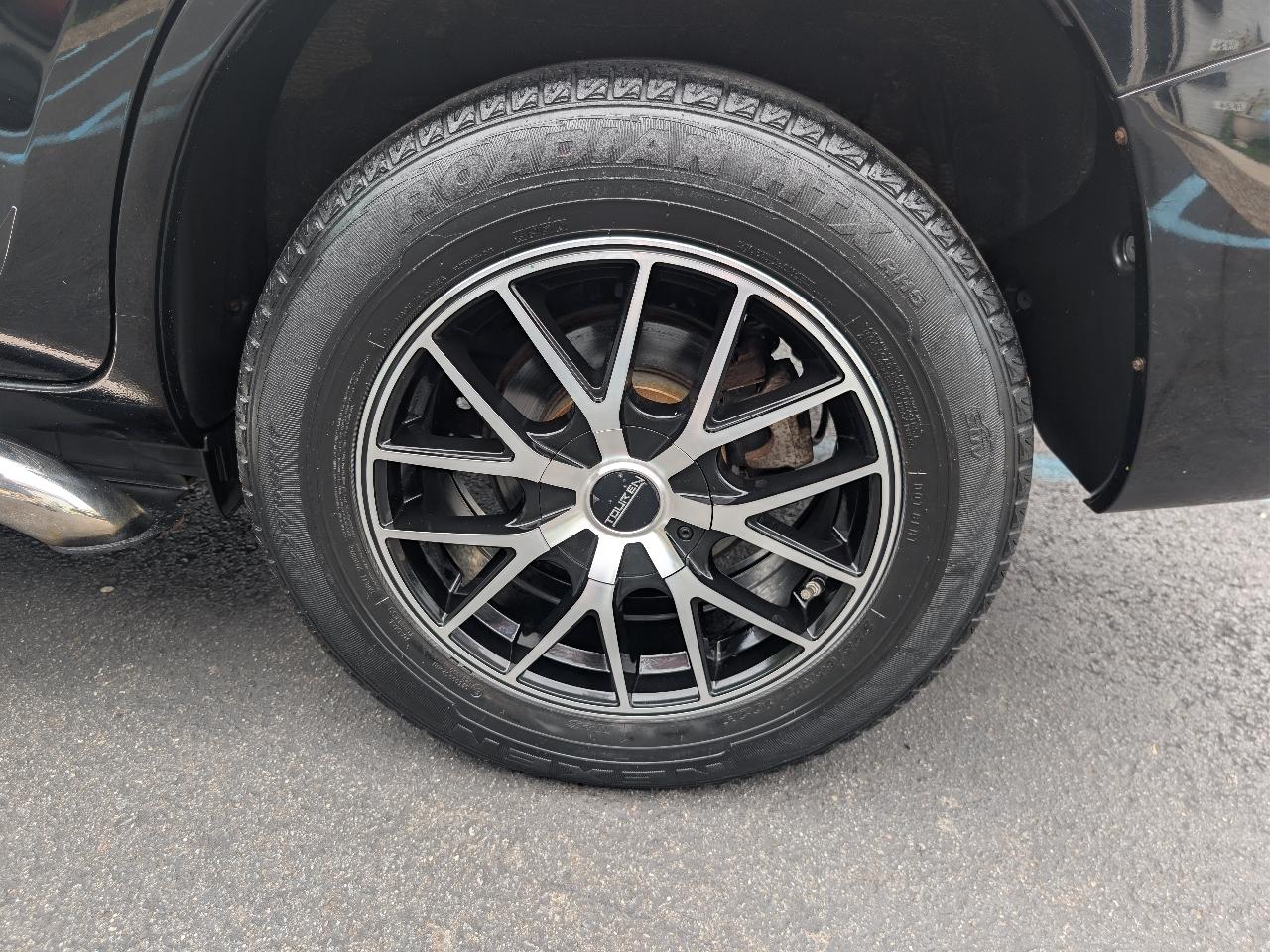 Toyota RAV4 Base I4 4WD 2011