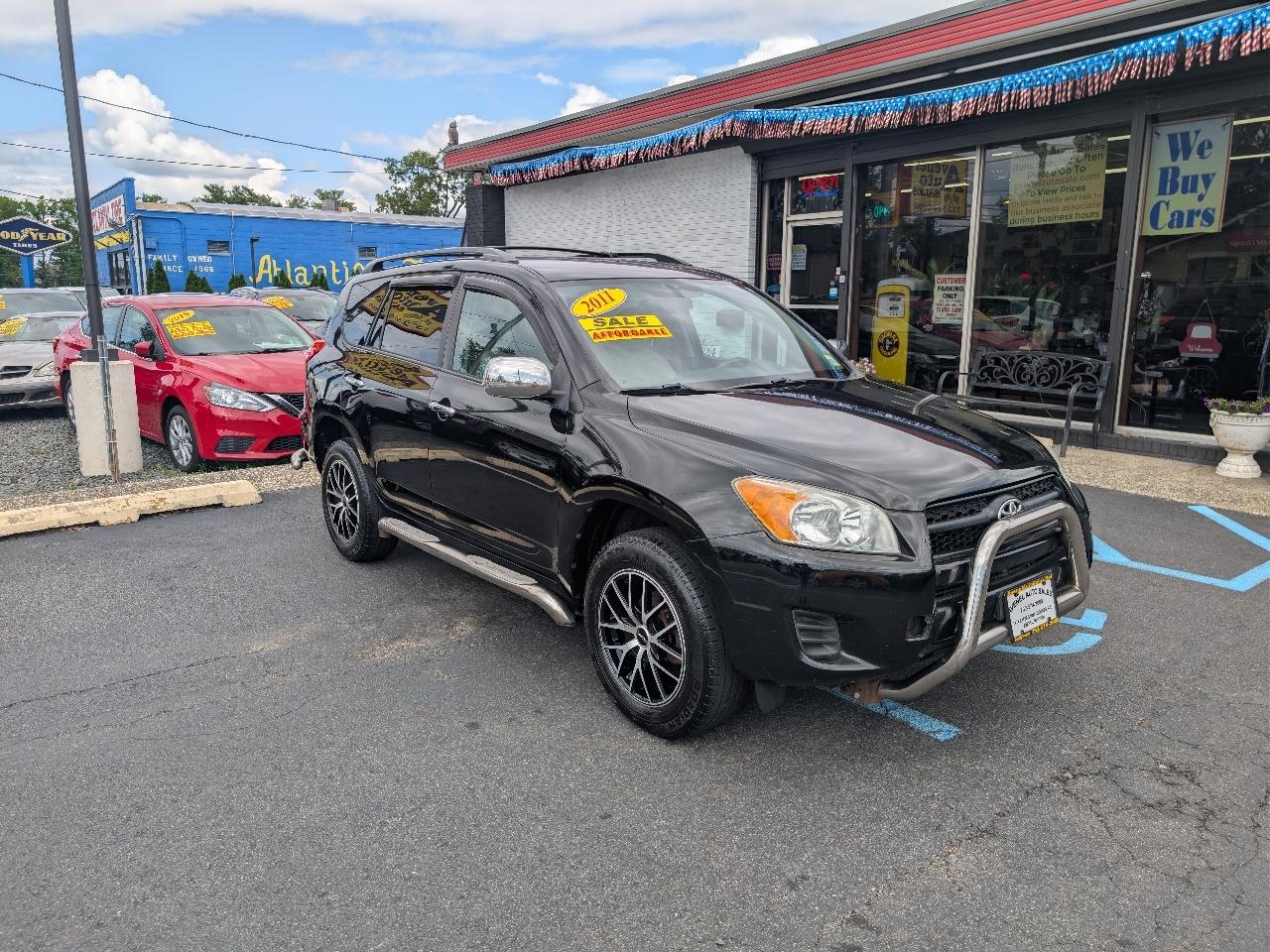 Toyota RAV4 Base I4 4WD 2011