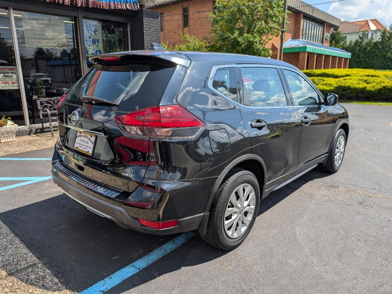 Nissan Rogue S AWD 2017