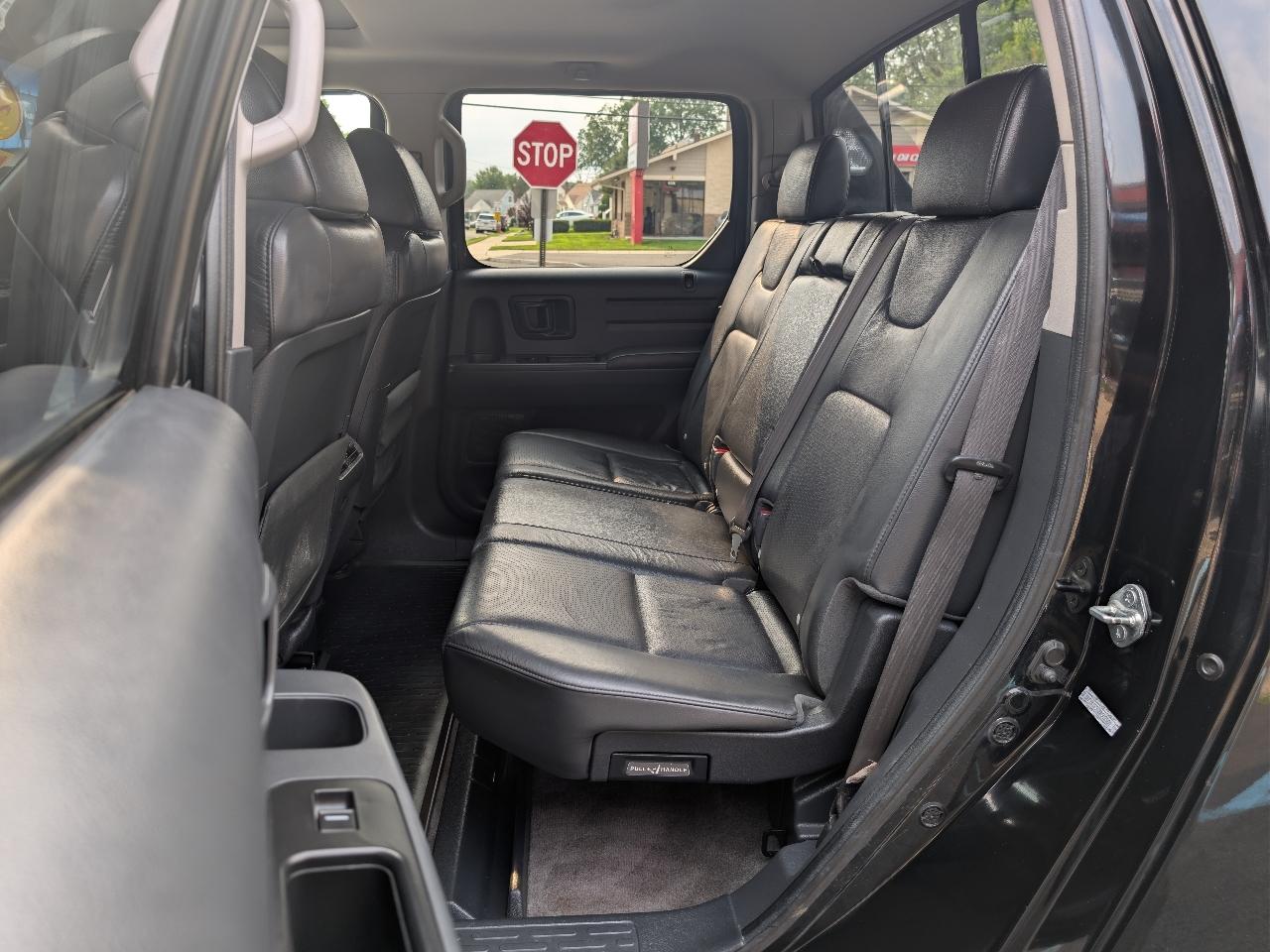 Honda Ridgeline RTL w/ Navigation 2011