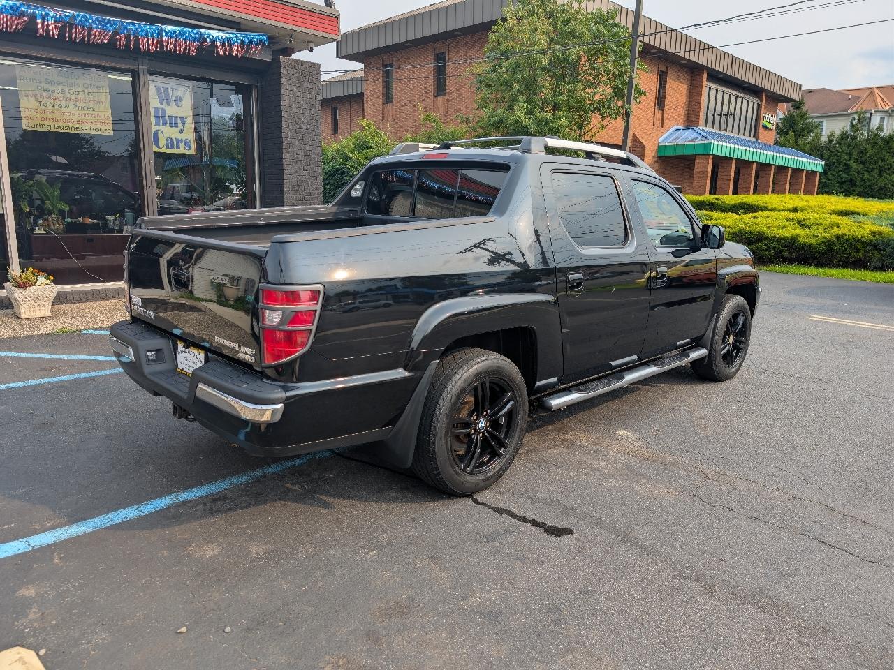 Honda Ridgeline RTL w/ Navigation 2011