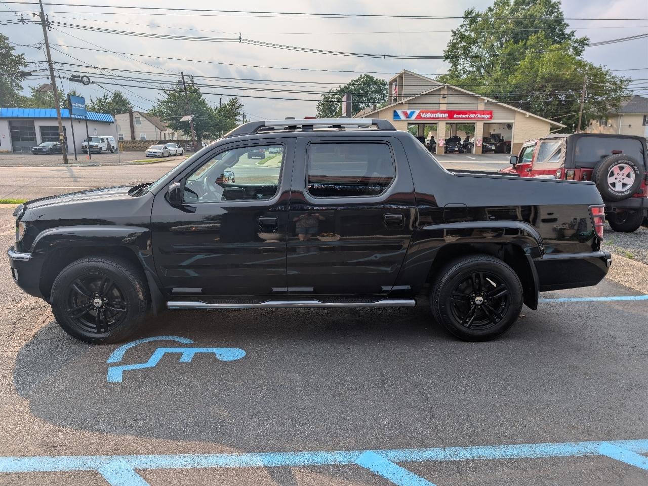 Honda Ridgeline RTL w/ Navigation 2011