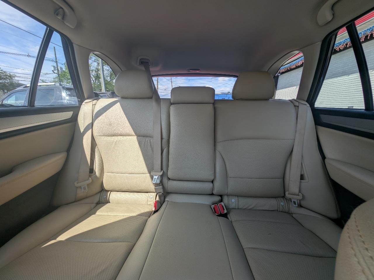Subaru Outback 2.5i Premium 2015